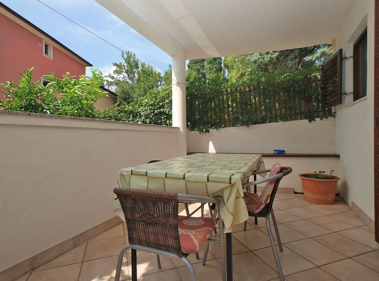 Apartments Luciano 1728 Premantura Luaran gambar